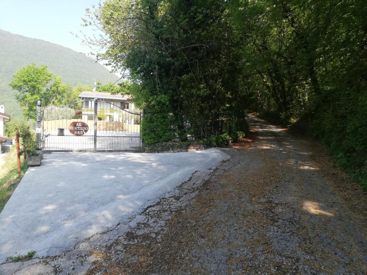 B&B Al Sentiero Caprino Veronese Exteriör bild